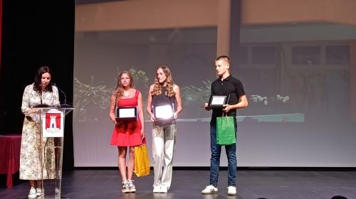 Svečana dodjela svjedodžbi učenicima osmih razreda