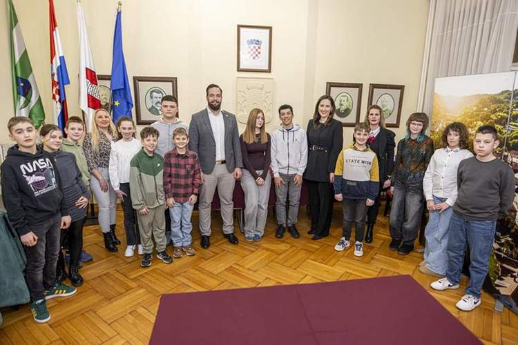 Naše učenice u Dječjem gradskom vijeću – Nina Mislović na čelu